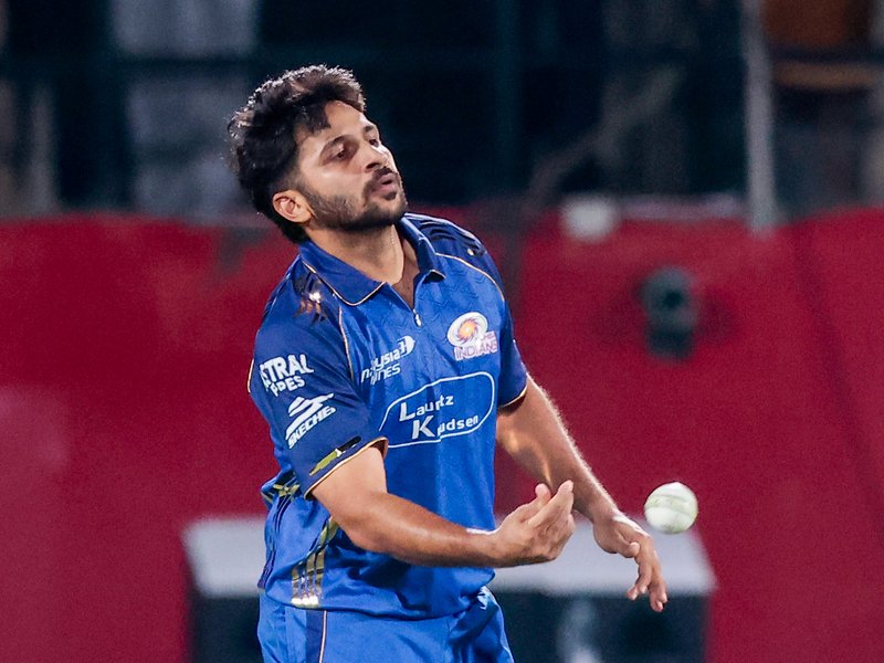 Dropped catches, dip in catching efficiency - fielding issues raise huge alarms in the Indian Premier League (IPL) 2026. Photo credit: IANS 