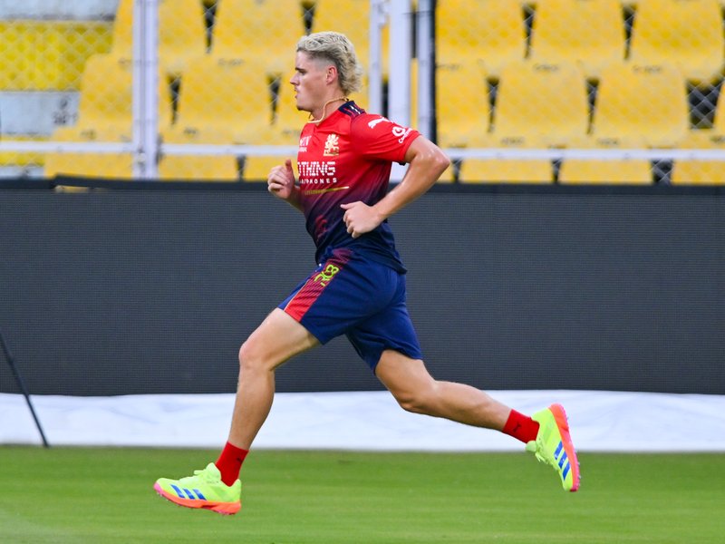 'He is not doing anything': Cook wants Bethell to leave IPL and play county cricket