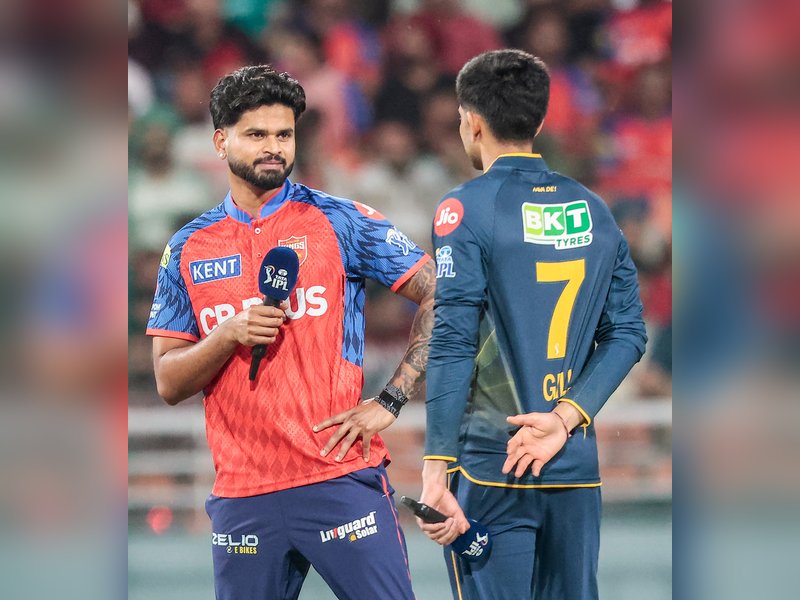 आईपीएल 2026: पंजाब किंग्स ने टॉस जीतकर गेंदबाजी चुनी, जीटी के साथ डेब्यू करेंगे अशोक शर्मा