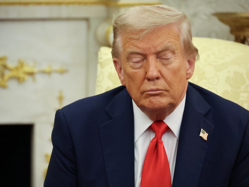 फिर विवादों में घिरे ट्रंप, एपस्टीन फाइल्स पर महिला रिपोर्टर ने पूछा सवाल तो भड़के राष्ट्रपति, कहा अपशब्द