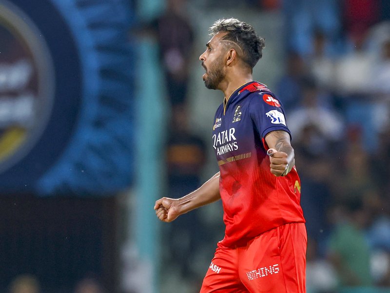 नुवान तुषारा का आईपीएल 2026 में खेलना मुश्किल, श्रीलंका क्रिकेट का 'एनओसी' देने से इनकार: रिपोर्ट