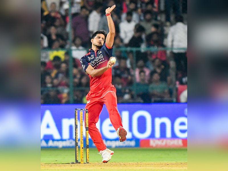 आईपीएल 2026: आरसीबी की तेज गेंदबाजी की धार बने रसिख सलाम, एमआई, केकेआर, डीसी ने नहीं किया था भरोसा