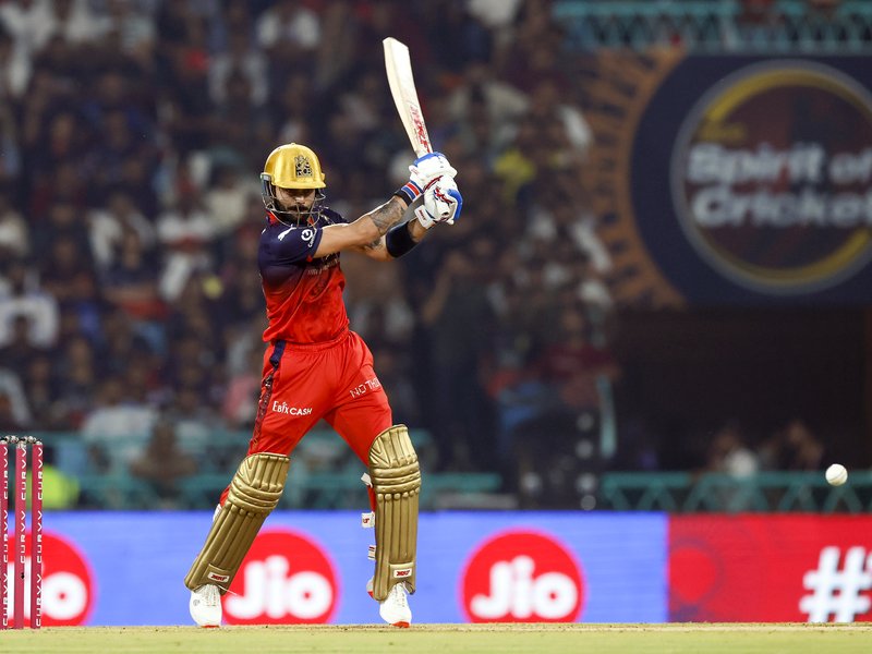 आईपीएल : चार बल्लेबाज बल्लेबाज ही बना सके हैं एक सीजन में 800 से ज्यादा रन