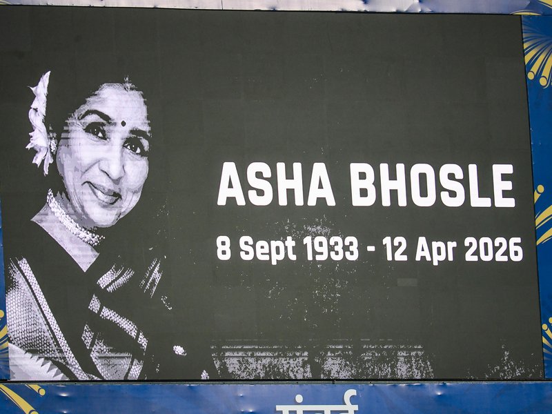 IPL 2026: Tributes paid to Asha Bhosle at Wankhede ahead of MI v RCB clash 