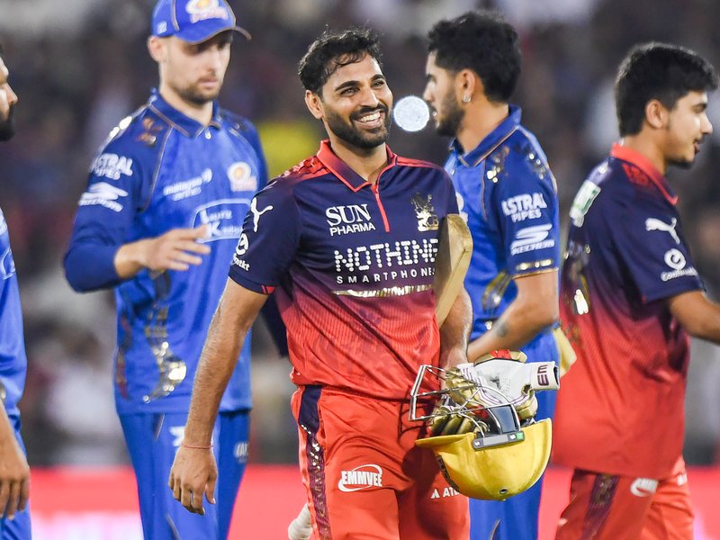 ‘Bring Back Bhuvi’: Ashwin backs Bhuvneshwar for India T20I recall after thriller against MI