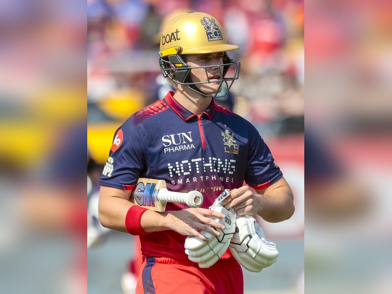 Royal Challengers Bengaluru’s Bethell ruled out of the Indian Premier League (IPL) 2026 due to finger injury, to return home for further assessment. Photo credit: IANS 