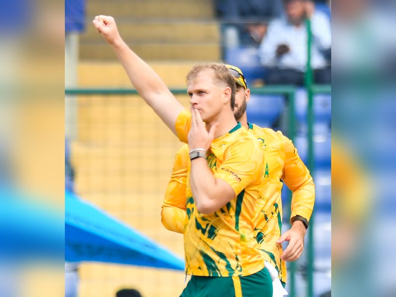 टी20 विश्व कप: कॉर्बिन बॉश की घातक गेंदबाजी, दक्षिण अफ्रीका ने यूएई को 122 रन पर रोका