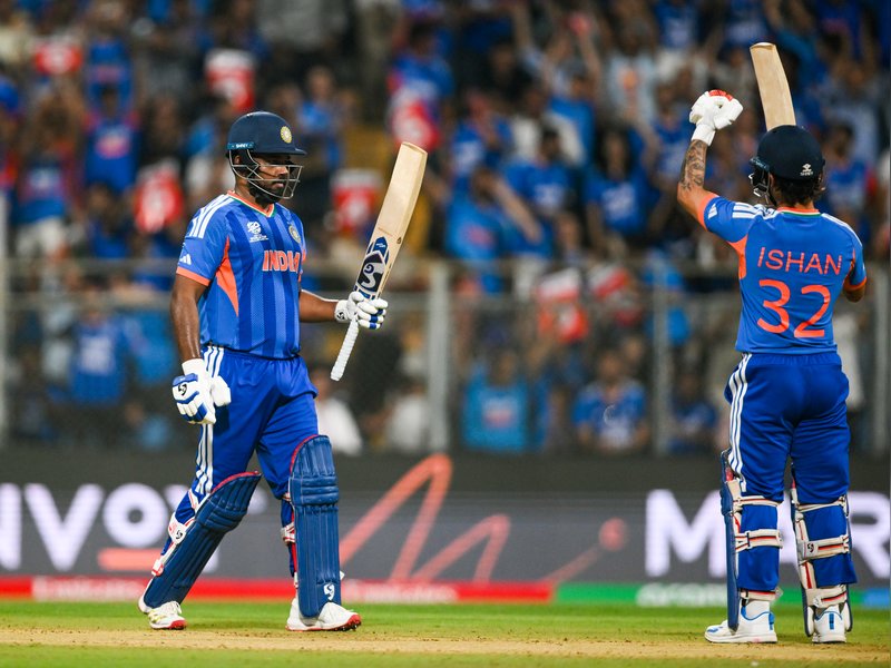सेमीफाइनल में टीम इंडिया ने लगाई रिकॉर्ड्स की झड़ी, टी20 वर्ल्ड कप नॉकआउट का बनाया सबसे बड़ा स्कोर
