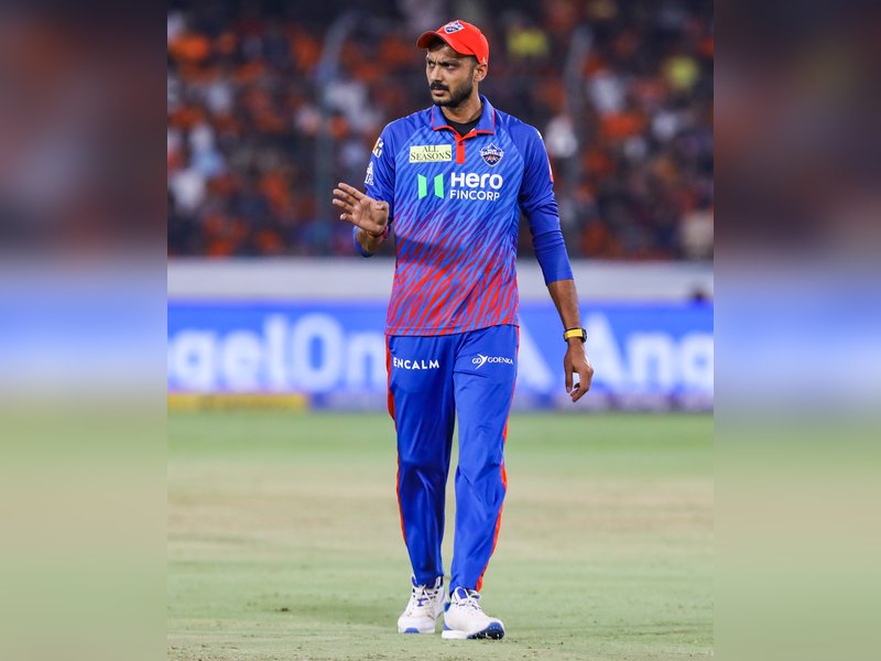 'It makes no sense': Finch slams Axar Patel's bowling call against SRH