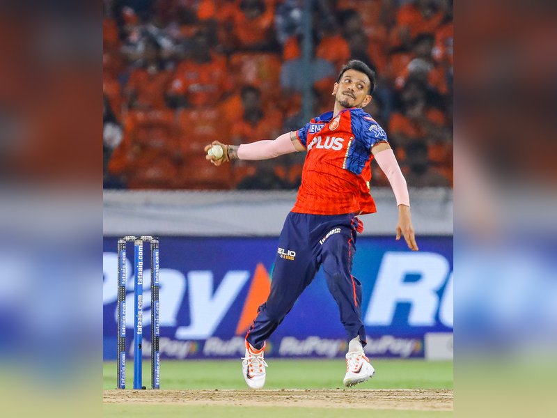 'You have got to bowl him in middle overs': Mukund on Chahal's snub