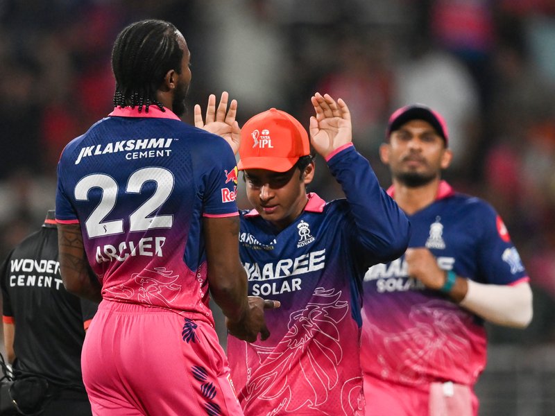 आईपीएल 2026: वैभव की तूफानी बल्लेबाजी, एसआरएच को 47 रन से रौंदकर 'क्वालीफायर-2' में आरआर