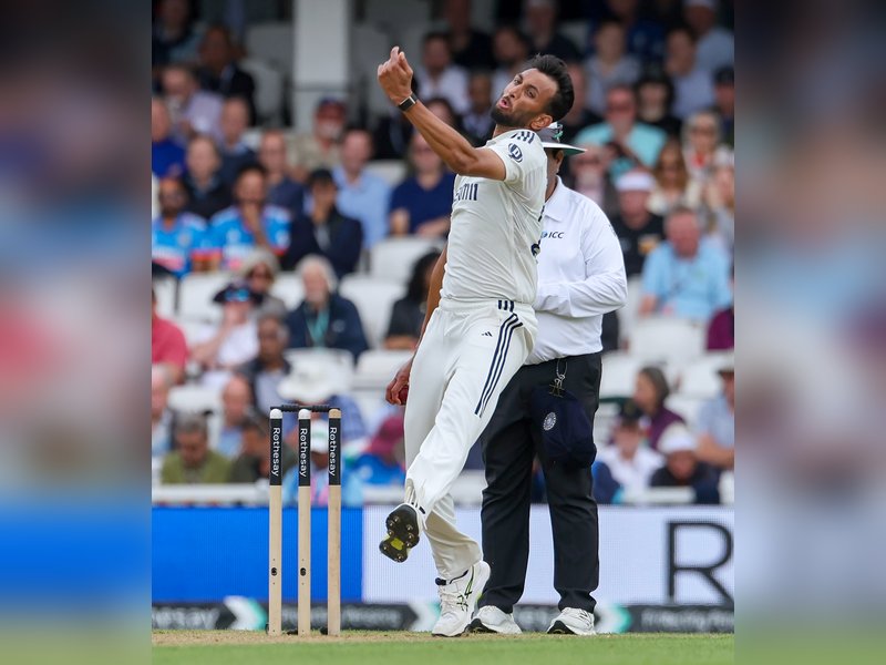 Siraj and Prasidh pick three wickets each to lead India’s fightback, reduce England to 215/7 at tea on the second day of the fifth and final Test of the Anderson-Tendulkar Trophy series at the Oval in London on Friday. Photo credit: IANS