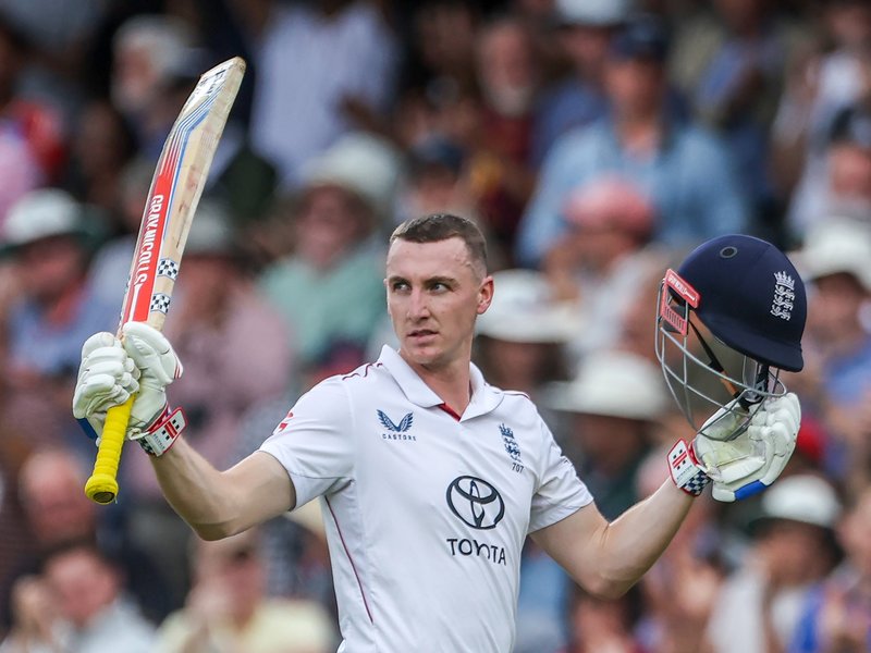 Ashes: Brook promises to ‘rein in’ after playing 'shocking shots' in first two games