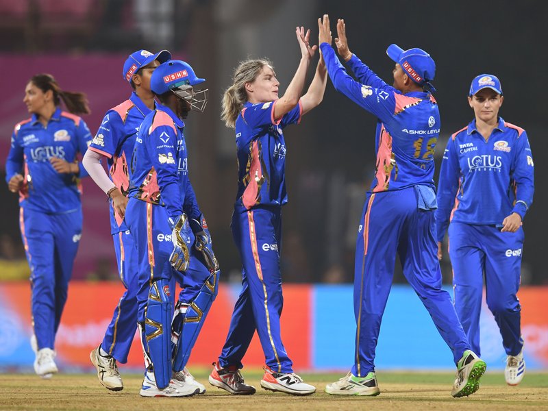 WPL 2026: Kerr, Carey pick three wickets each as MI register 50-run win over DC