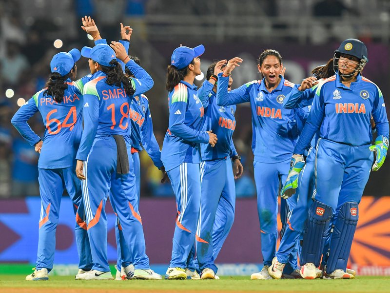 Women’s World Cup: Jhulan Goswami congratulates India for semi-final qualification