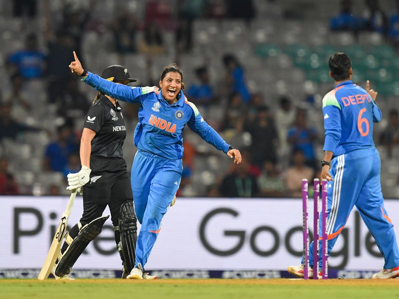 वर्ल्ड कप जीतने पर तोहफा, रेल मंत्रालय ने स्नेह राणा को दिया प्रमोशन