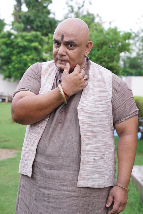  Swatantra Bharat shares story behind his unique name