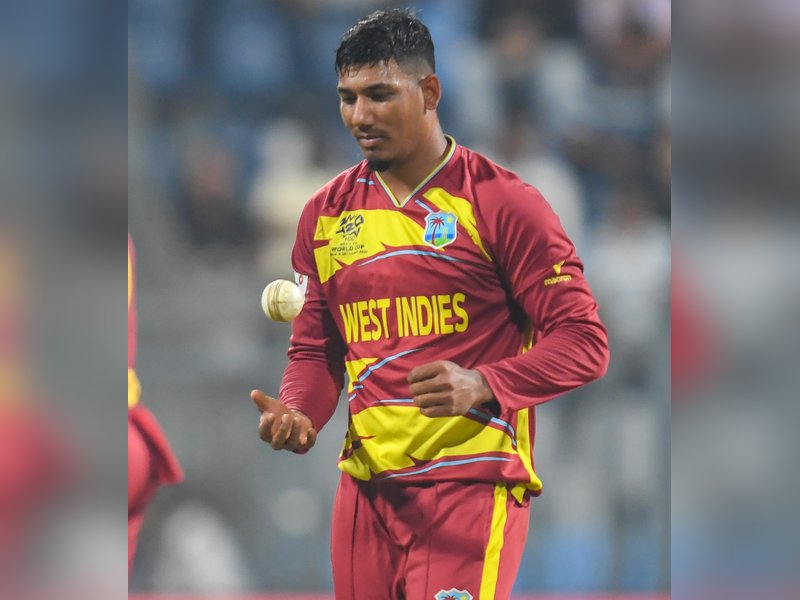 'They were tactically smart': Du Plessis praises Motie & Hosein after WI crush Zimbabwe in Super 8