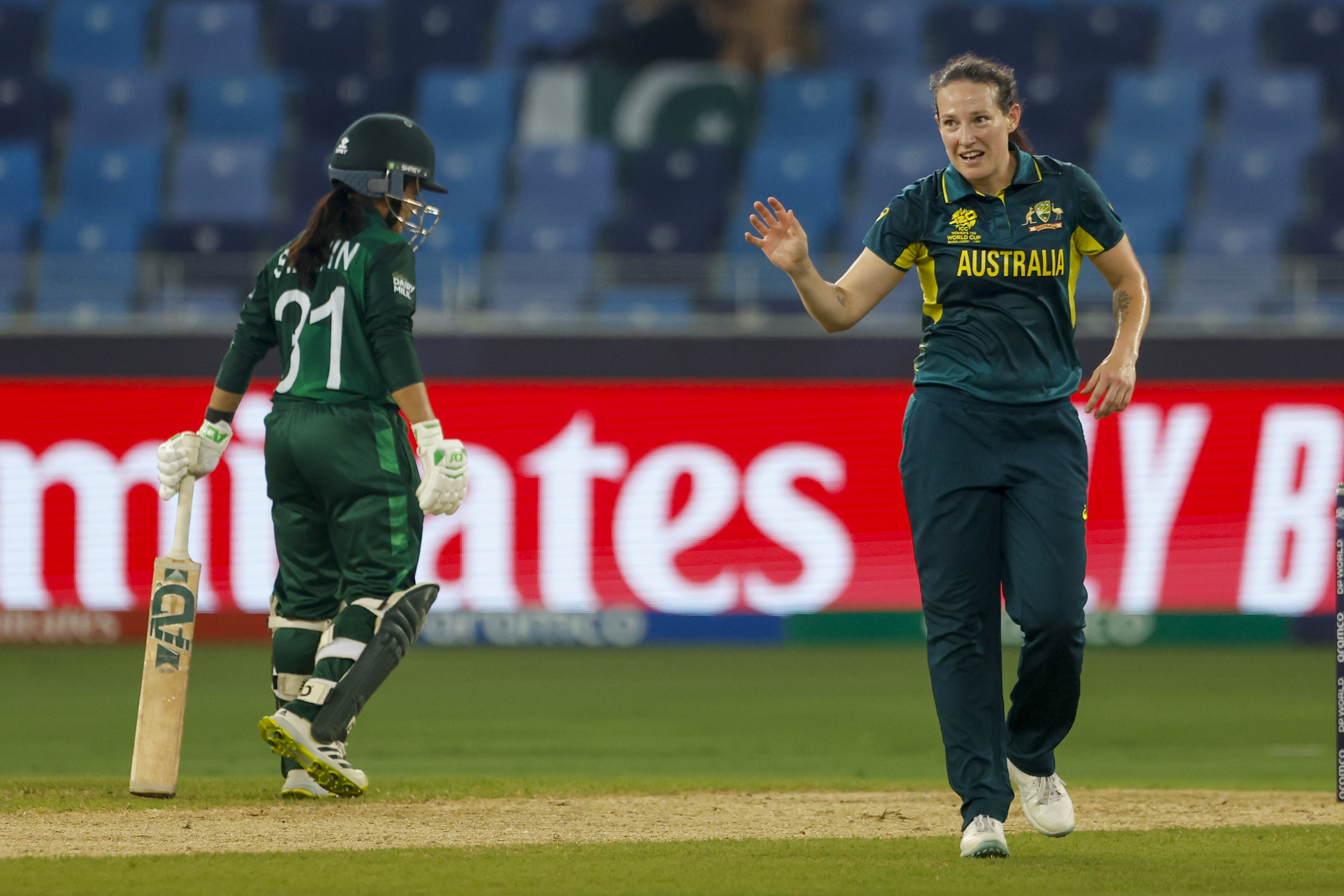 Women's World Cup: Pakistan elect to field as Wareham, Schutt return for Australia