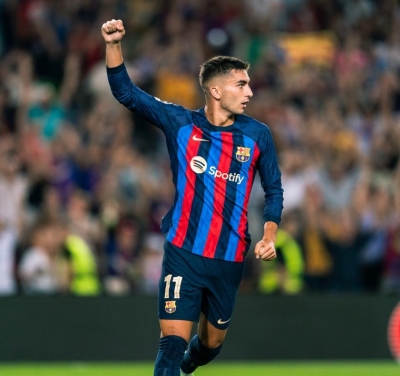 Ferran Torres misses Barca training again as he closes in on PSG move
