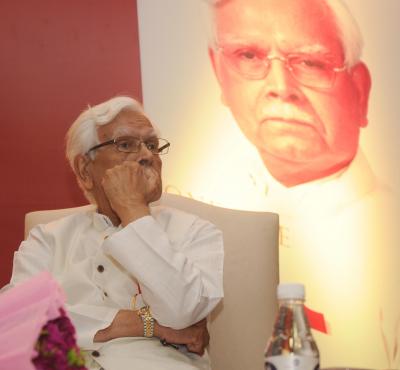 Former External Affairs Minister K. Natwar Singh dies at 95