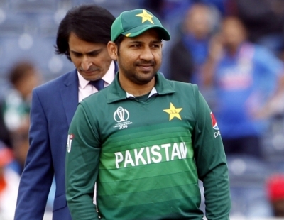 Sarfaraz Ahmed named head coach as Pakistan announce squad for Bangladesh Tests