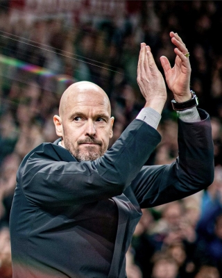Former United coach Ten Hag struggles with Leverkusen's complete relaunch