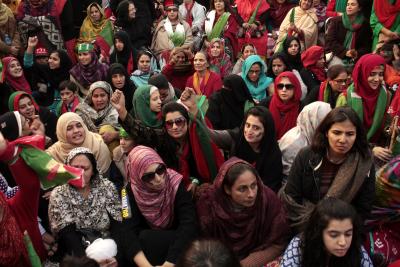Pakistan: Women remain severely underrepresented in police department