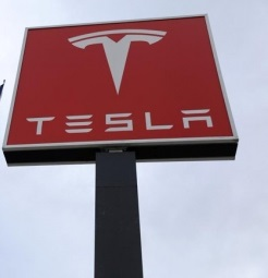 Centre considers lowering EV tariffs to lure Musk's Tesla: Report
