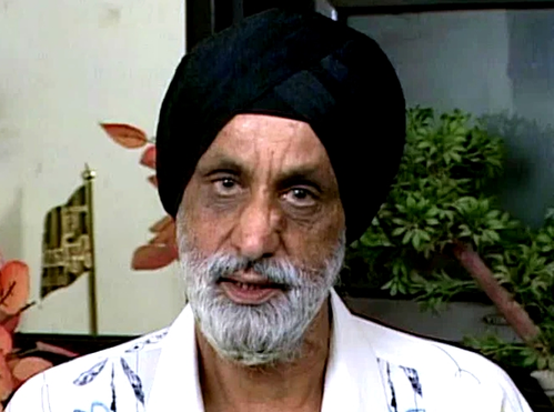  Veteran lyricist Dev Kohli. (photo:Twitter/QuaidNajmi )