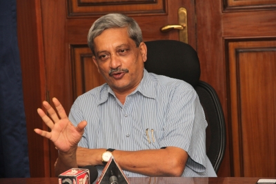 स्कूटर वाले सीएम : जिन्हें पहचान नहीं पाए अधिकारी, बेंगलुरु में बैग उठा बाहर निकल चुके थे पर्रिकर