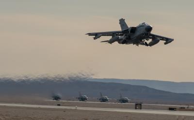 इजरायल के बेन गुरियन हवाईअड्डे पर दिखे अमेरिकी रिफ्यूलिंग एयरक्राफ्ट रिपोर्ट इजरायल के बेन गुरियन हवाईअड्डे पर दिखे अमेरिकी रिफ्यूलिंग एयरक्राफ्ट रिपोर्ट