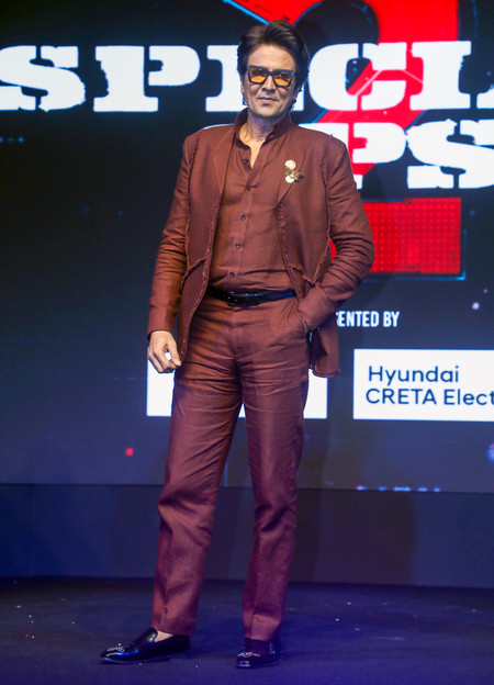Kay Kay Menon says from 'Honeymoon Travels' to 'Farzi', genre has never bothered him Kay Kay Menon says from 'Honeymoon Travels' to 'Farzi', genre has never bothered him