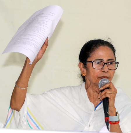 एसआईआर को लेकर सीएम ममता बनर्जी ने सीईसी को लिखा पत्र, दो मुद्दे उठाए