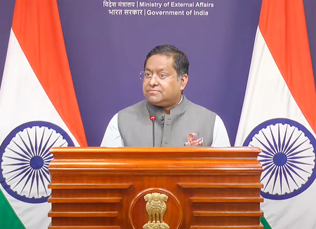 इस्लामाबाद कोर्ट ब्लास्ट को लेकर शहबाज शरीफ ने भारत पर लगाया आरोप, विदेश मंत्रालय ने दिया मुंहतोड़ जवाब