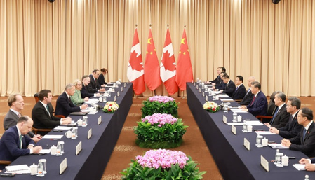 शी चिनफिंग की कनाडा के प्रधानमंत्री मार्क कार्नी से मुलाकात