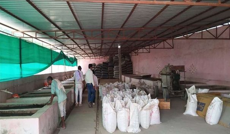 मैनपुरी आलापुर खेड़ा पंचायत बनी आत्मनिर्भरता की मिसाल, ‘10 रुपए में शुद्ध जल’ से बदली विकास की परिभाषा मैनपुरी आलापुर खेड़ा पंचायत बनी आत्मनिर्भरता की मिसाल, ‘10 रुपए में शुद्ध जल’ से बदली विकास की परिभाषा