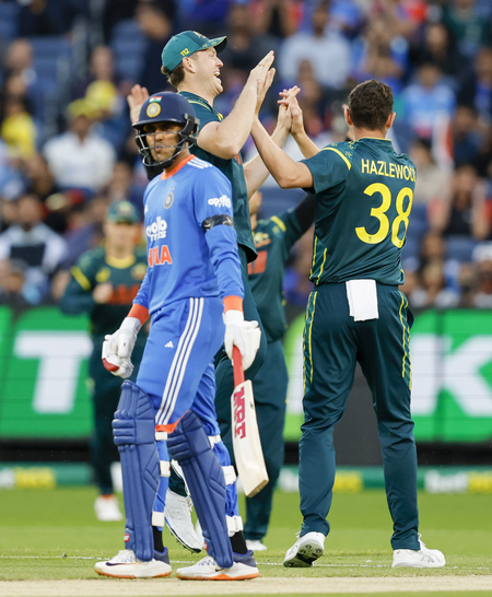 अभिषेक शर्मा की तरह खेलने की कोशिश न करें शुभमन गिल पार्थिव पटेल