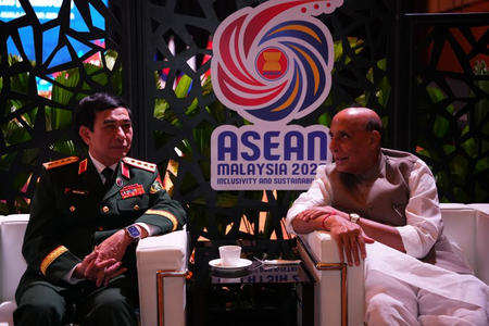 Rajnath Singh meets Vietnamese Defence Minister Phan Van Giang in Kuala Lumpur Rajnath Singh meets Vietnamese Defence Minister Phan Van Giang in Kuala Lumpur