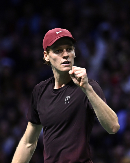 पेरिस मास्टर्स  सिनर ने शेल्टन को हराया, सेमीफाइनल में जगह पक्की