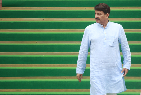 ‘राम मंदिर विरोधी किसी के नहीं’, मनोज तिवारी ने साधा खेसारी लाल पर निशाना ‘राम मंदिर विरोधी किसी के नहीं’, मनोज तिवारी ने साधा खेसारी लाल पर निशाना