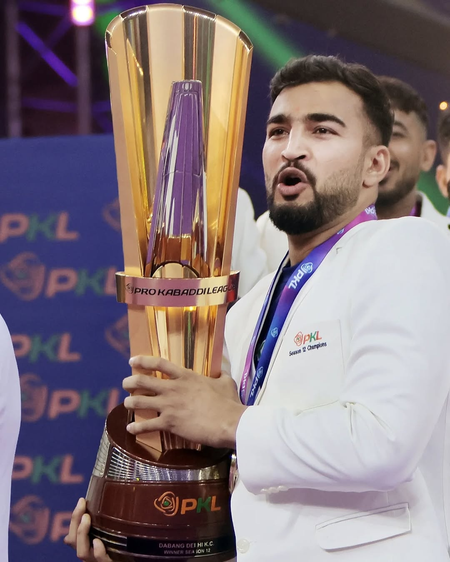 पीकेएल ट्रॉफी टीम के सामूहिक प्रयास का प्रतीक  कप्तान अंशु मलिक पीकेएल ट्रॉफी टीम के सामूहिक प्रयास का प्रतीक  कप्तान अंशु मलिक