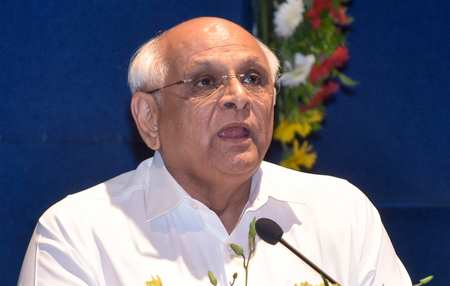 गुजरात में विकास को रफ्तार देने के लिए नए प्रभारी मंत्रियों की घोषणा, हर जिले में करेंगे कार्यों की समीक्षा गुजरात में विकास को रफ्तार देने के लिए नए प्रभारी मंत्रियों की घोषणा, हर जिले में करेंगे कार्यों की समीक्षा