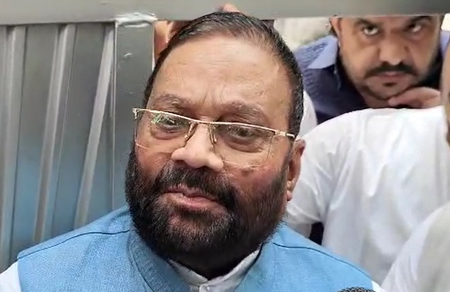 इस सरकार में अपराधियों को मिल रहा संरक्षण  स्वामी प्रसाद मौर्य इस सरकार में अपराधियों को मिल रहा संरक्षण  स्वामी प्रसाद मौर्य