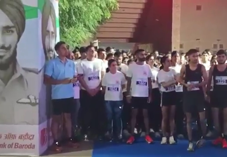 परमवीर निर्मलजीत सिंह सेखों की याद में हुई ‘सेखों इंडियन एयर फोर्स मैराथन’ परमवीर निर्मलजीत सिंह सेखों की याद में हुई ‘सेखों इंडियन एयर फोर्स मैराथन’