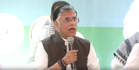 अनंत सिंह गिरफ्तारी पर पवन खेड़ा का जुबानी हमला, कहा- गुंडाराज खत्म करने को जनता तैयार