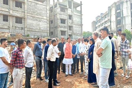 मध्य प्रदेश  डिप्टी सीएम राजेंद्र शुक्ल ने सीएचसी का किया निरीक्षण, बेहतर सुविधा उपलब्ध कराने के निर्देश