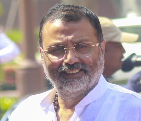 निशिकांत दुबे का दावा, बुजुर्गों के आशीर्वाद से बिहार में एनडीए की जीत तय; मुकाबला एकतरफा