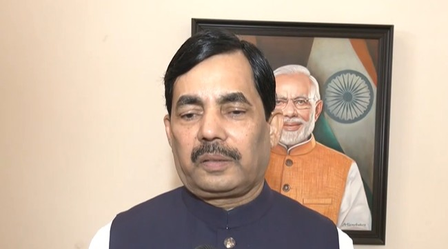 बिहार में बन रही एनडीए सरकार और राहुल गांधी पकड़ रहे मछली शाहनवाज हुसैन