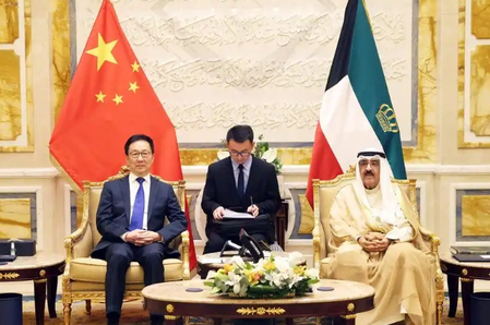 चीनी उप राष्ट्रपति हानचंग ने कुवैत की यात्रा की चीनी उप राष्ट्रपति हानचंग ने कुवैत की यात्रा की